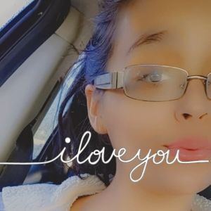 Meet your Posher, Valerie